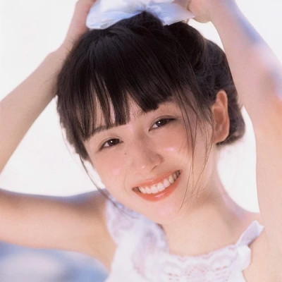 伴游女生洛云裳的资料