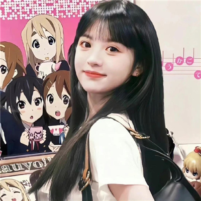 伴游女生张梓涵的资料