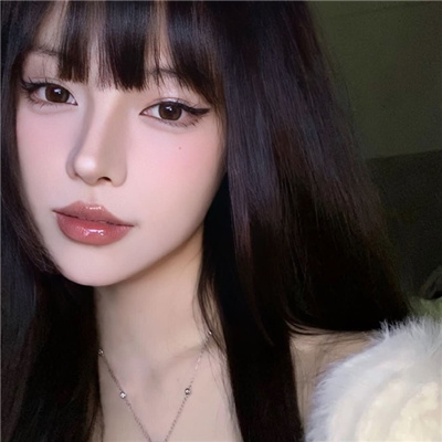 伴游女生温如诗的资料
